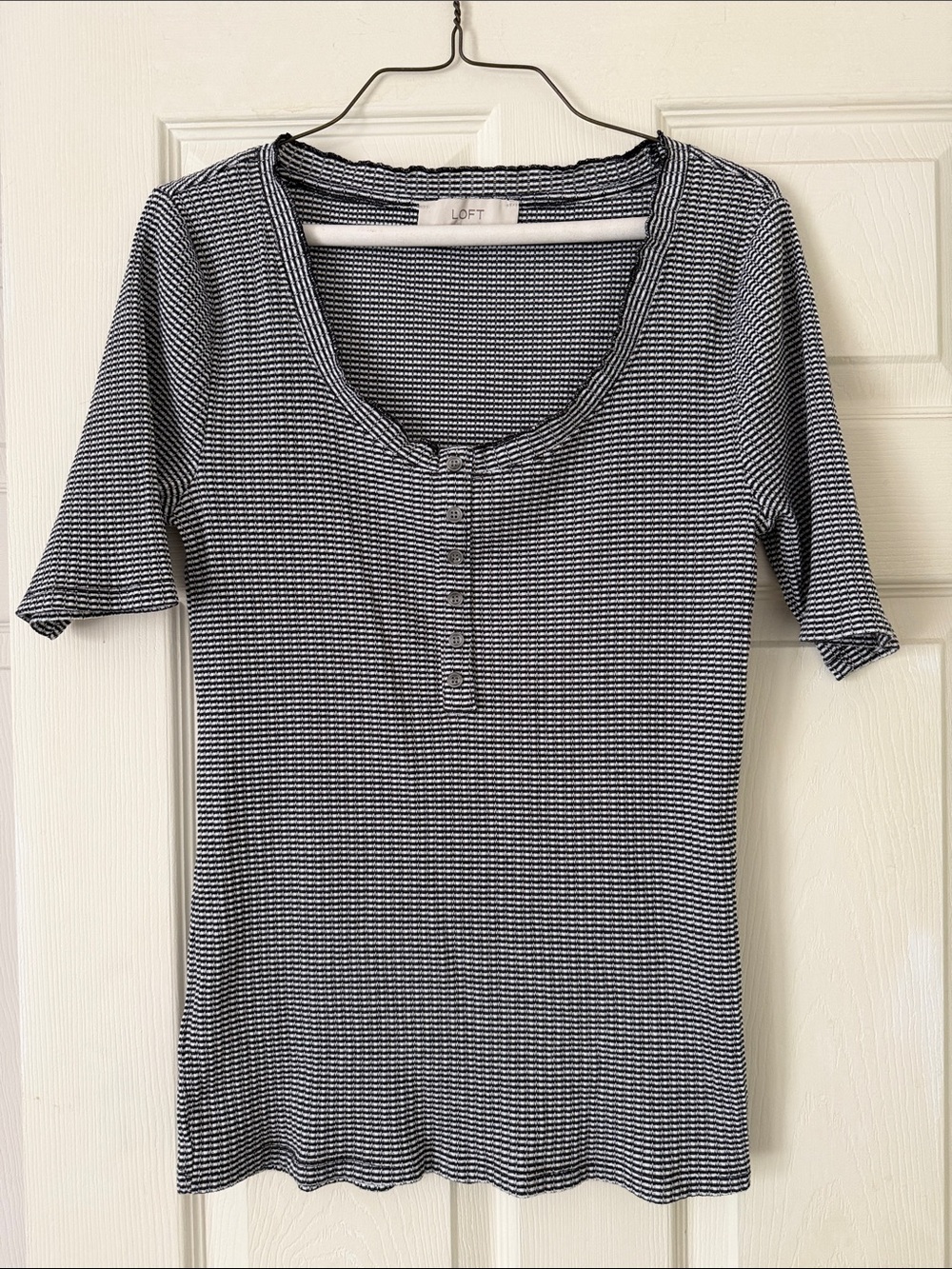 LOFT Black & White Mini-Stripe Ribbed Knit Scoopneck Henley Tee